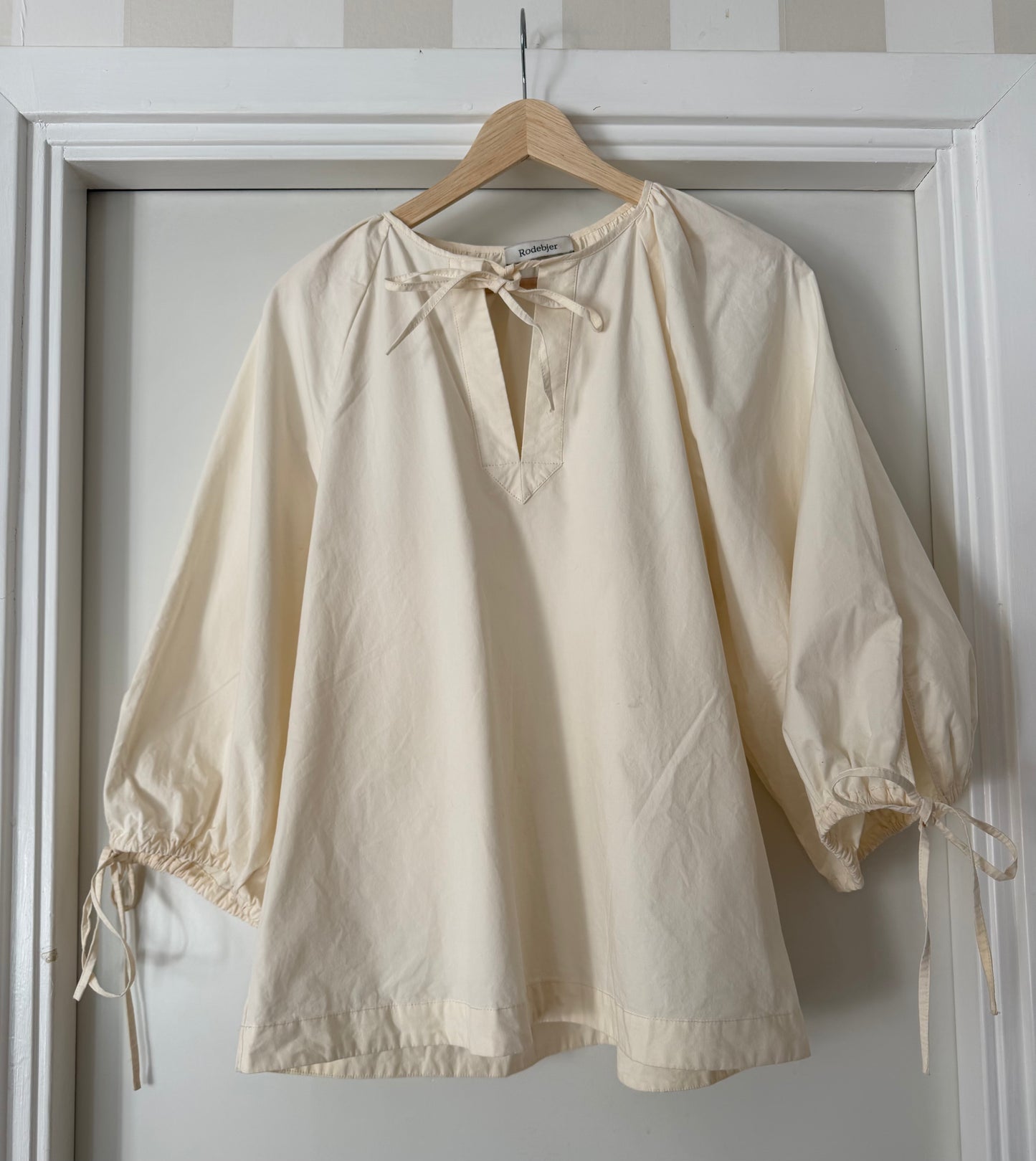 Blus, Rodebjer